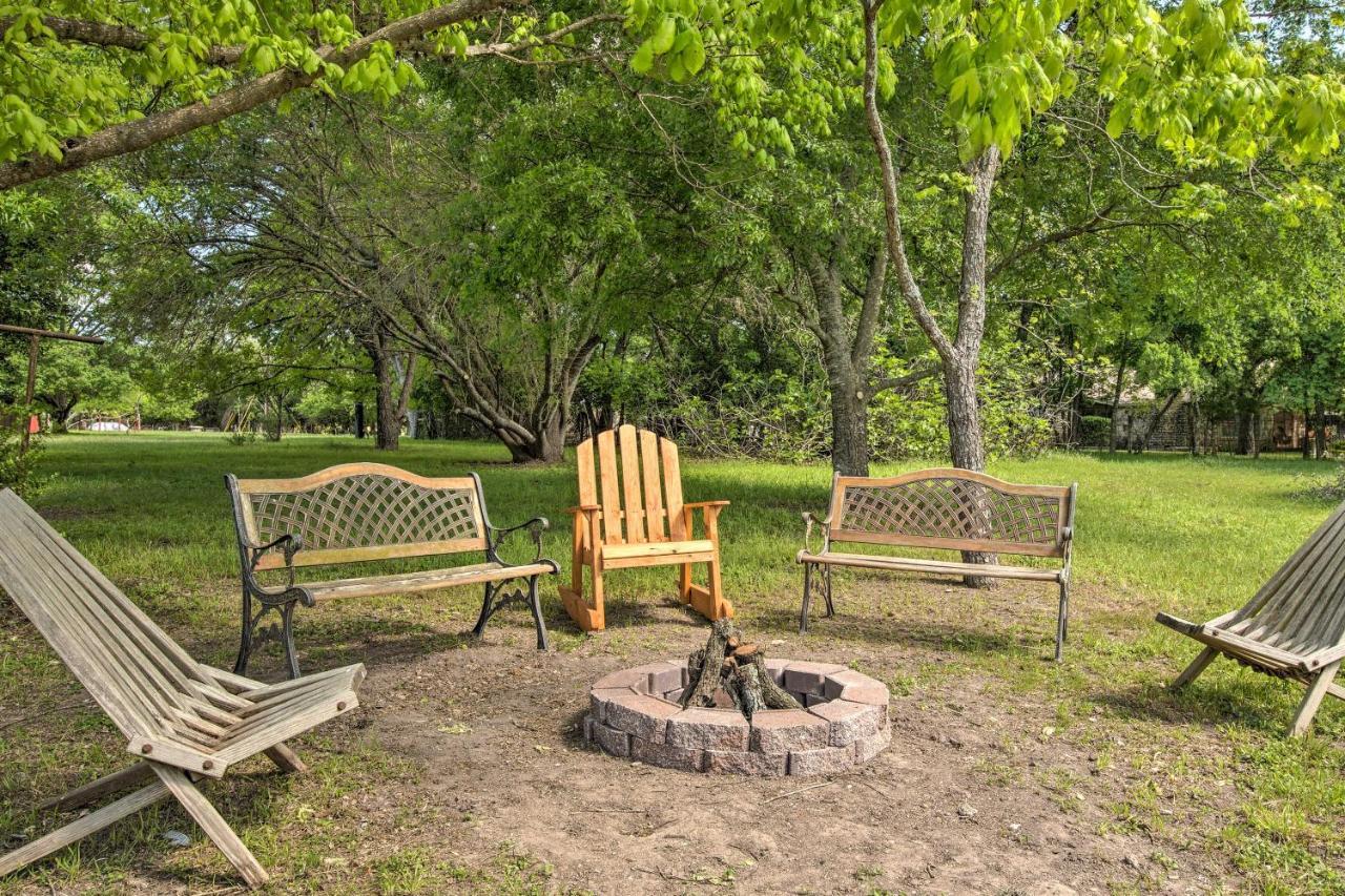 Betty Bs River House Less Than 1 Mi To Blanco State Park! Bagian luar foto